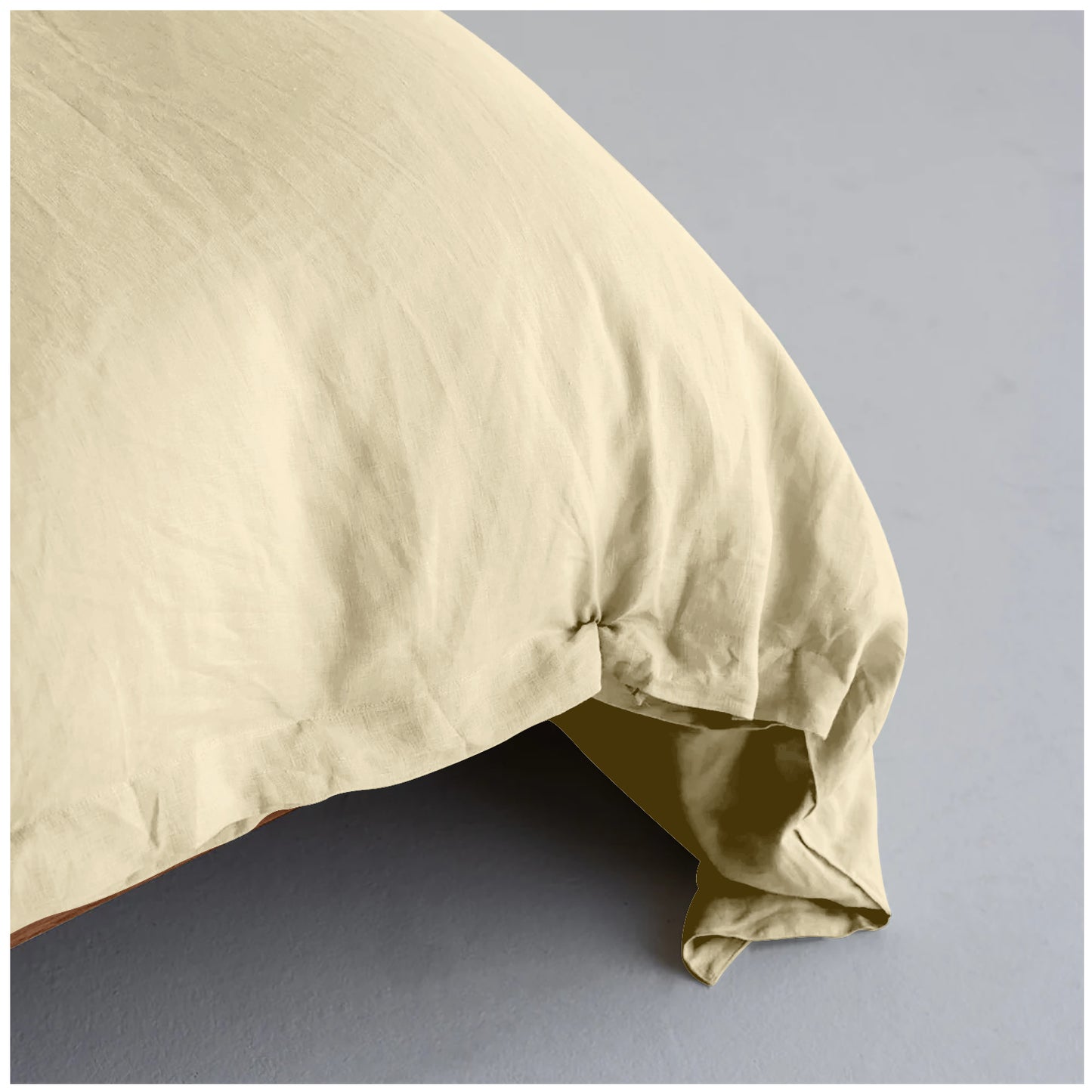 Cream Duvet Set With Red Fitted Sheet - King Size