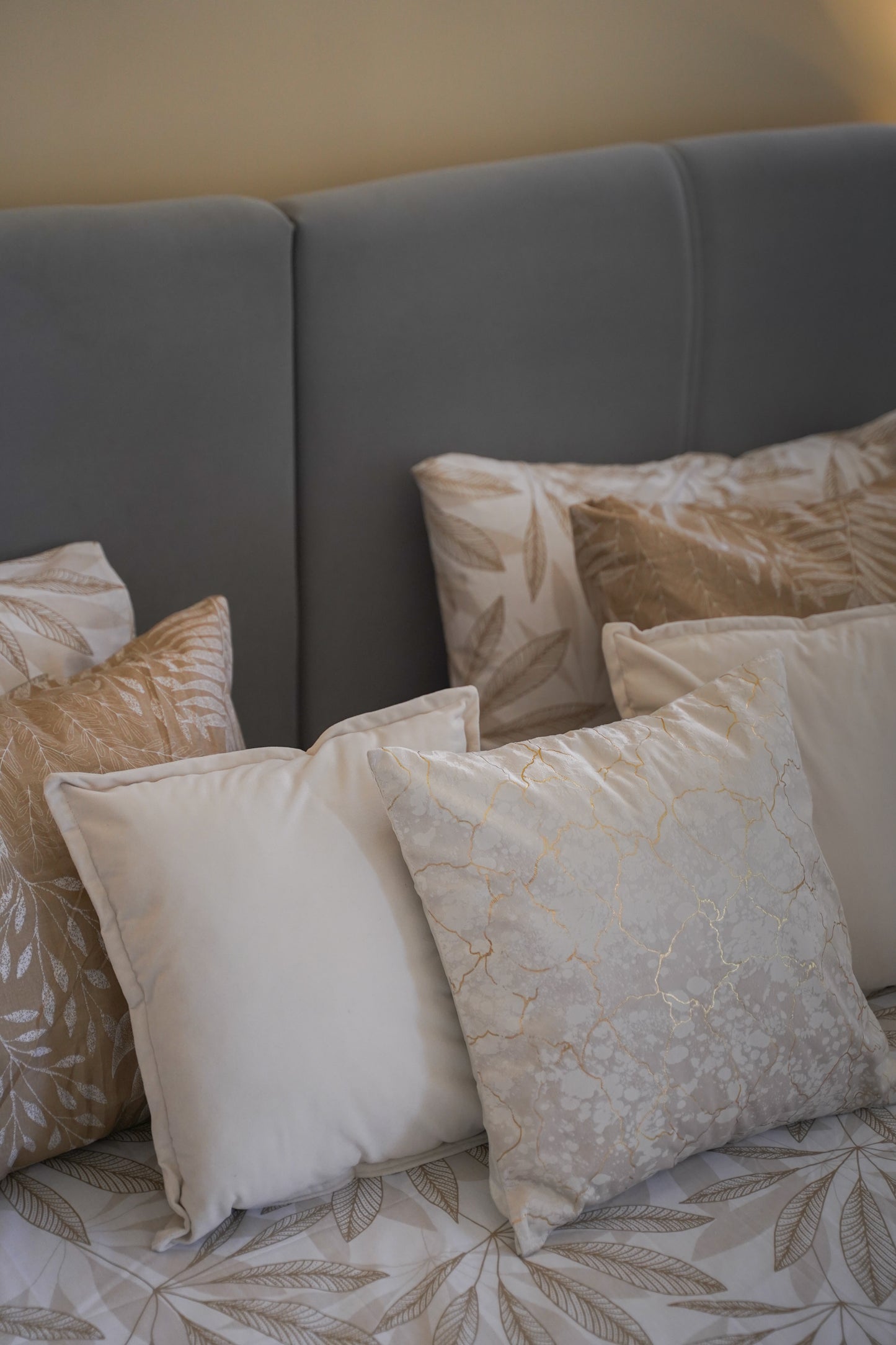 Printed Leaf Bed Sheet Set Cream