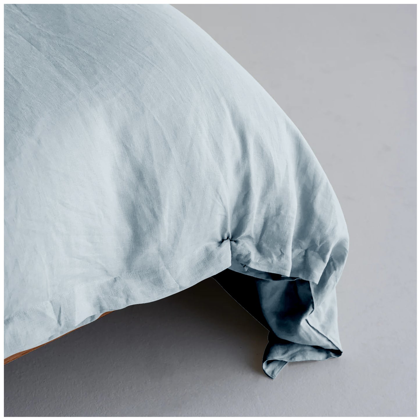 Linen Loft Sky Blue Bedding Set – Trendy, Comfy & Easy-Care Microfiber