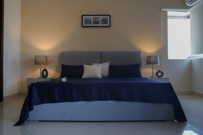 Luxe Navy Stripe Bed Sheet Set