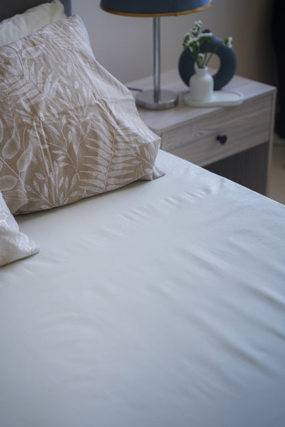 Plain Aura Flat Sheet Cream