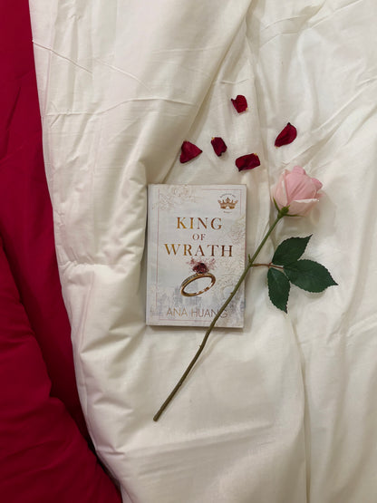 White Duvet Set With Red Fitted Sheet | King Size