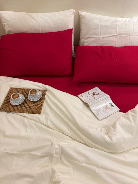 White Duvet Set With Red Fitted Sheet | King Size