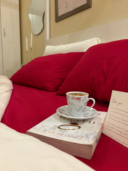 White Duvet Set With Red Fitted Sheet | King Size