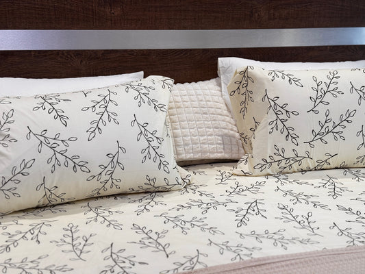 Vineyard Print Cotton King Size Bedsheet with Pillowcases –  Soft Bedding (108 x 102 Inches)