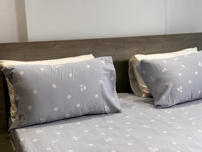 Soft 100% Cotton Satin King Size Bedsheet with Pillowcases – Duck Egg Bloom Bedding (108 x 102 Inches)