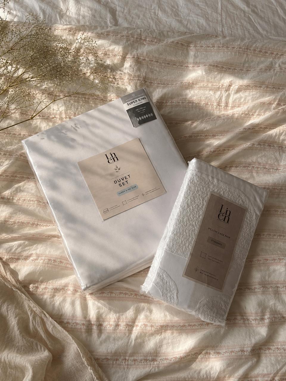 Linen Loft  Snow White Bedding Set - King Size