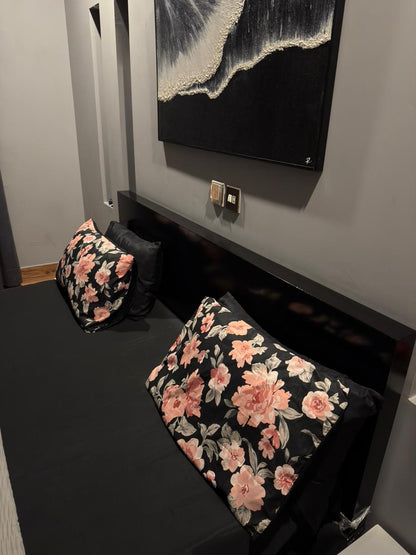 Linen Loft Midnight Bloom  Bedding Set – King Size