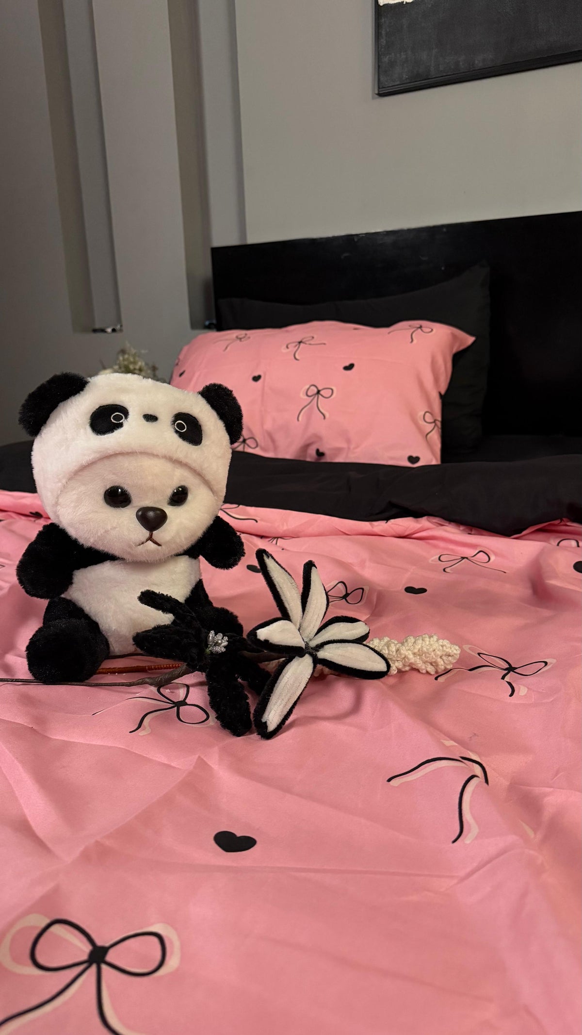 Linen Loft Noir Coquette Bedding Set - King