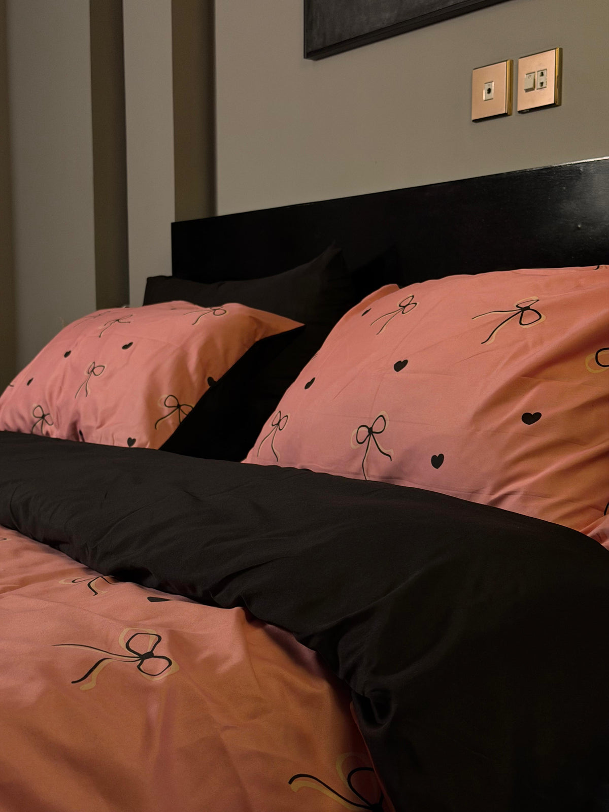 Linen Loft Noir Coquette Bedding Set - King
