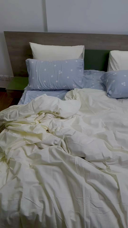 Duck Egg Bloom Bedding with White Plain Duvet Cover - King Size