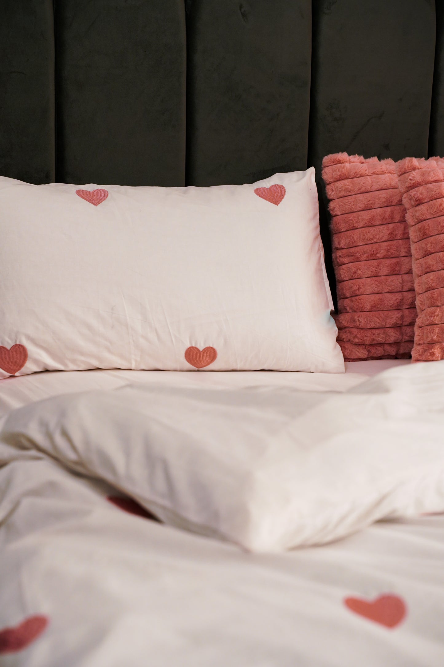 Linen Loft Blush Heart Embroidered Duvet Set – Modern Cozy-Core Vibes for Your Pinterest-Worthy Room