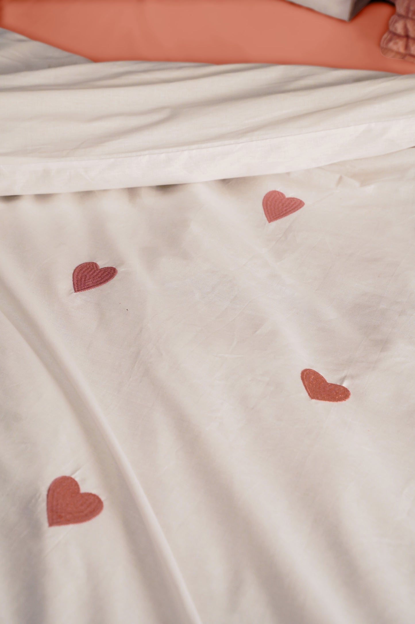 Blush Pink Heart Bed Set with Pink Fitted Sheet – King Size