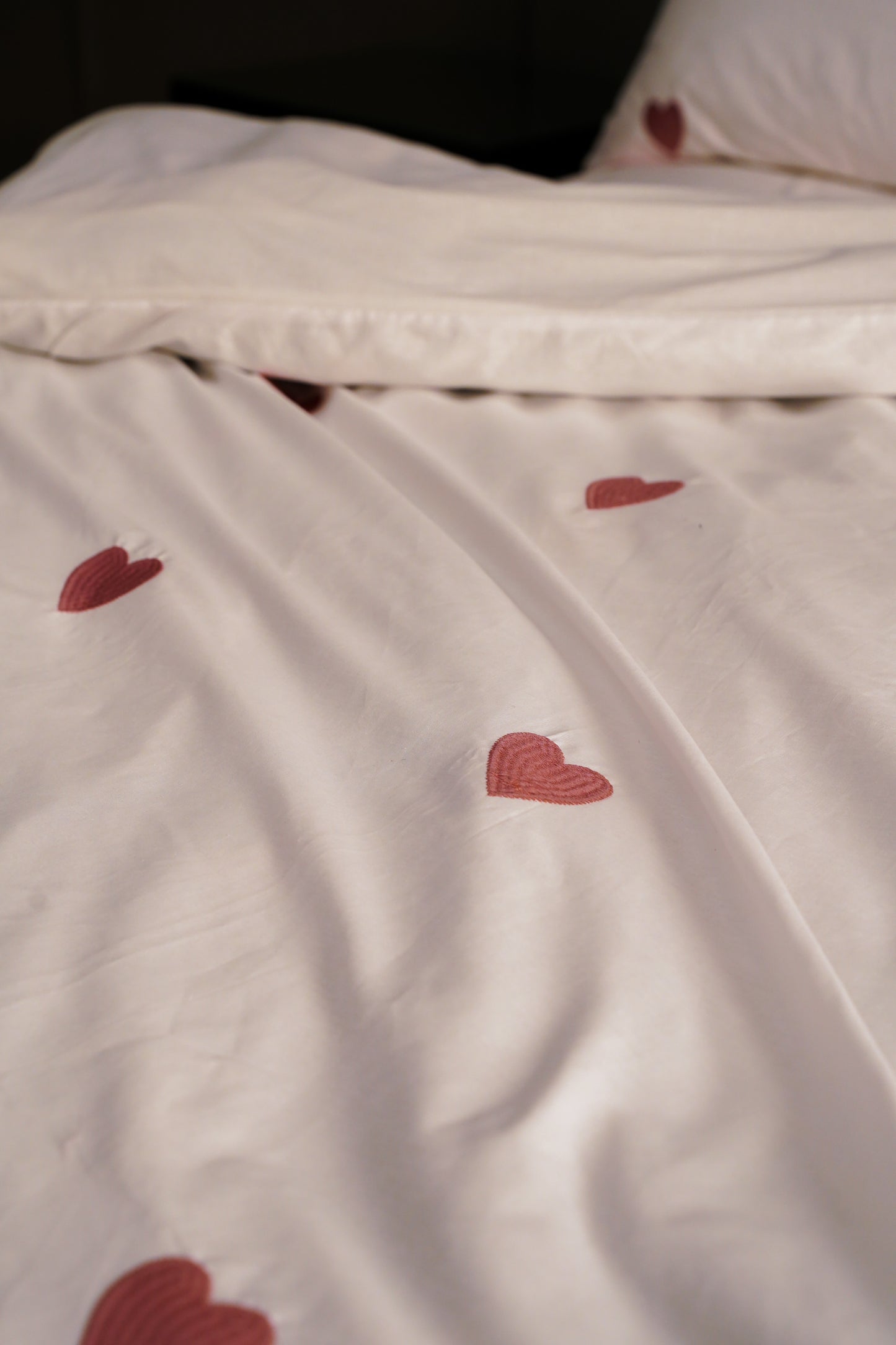 Linen Loft Blush Heart Embroidered Duvet Set – Modern Cozy-Core Vibes for Your Pinterest-Worthy Room