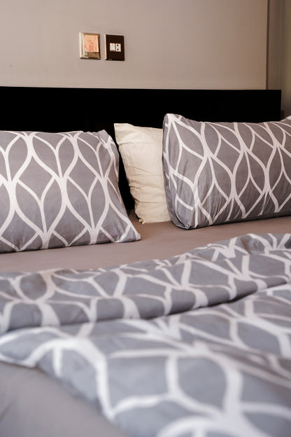 Grey Leaf  Duvet Set with Charcoal  Fitted Sheet – King Size