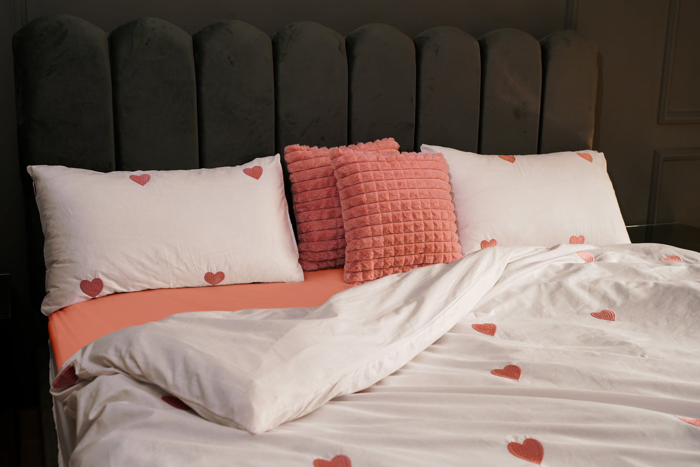 Blush Pink Heart Bed Set with Pink Fitted Sheet – King Size